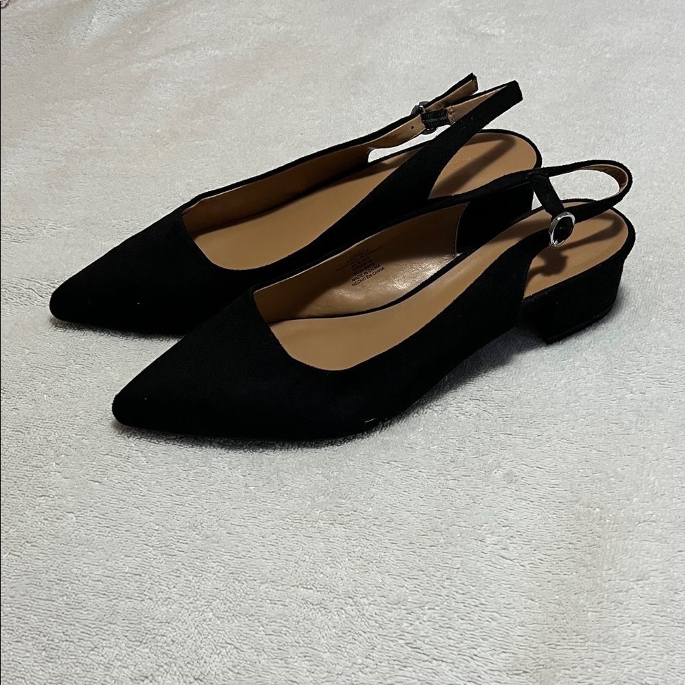 Banana republic space Black Slingback Suede Heels